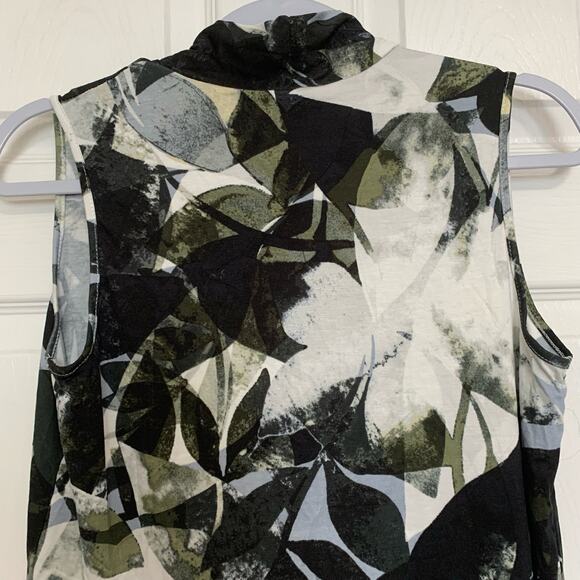 NWT Cable and gauge black and white botanical print sleeveless top - Picture 3 of 7